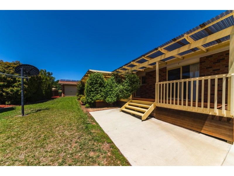 10 Punch Place, Monash ACT 2904