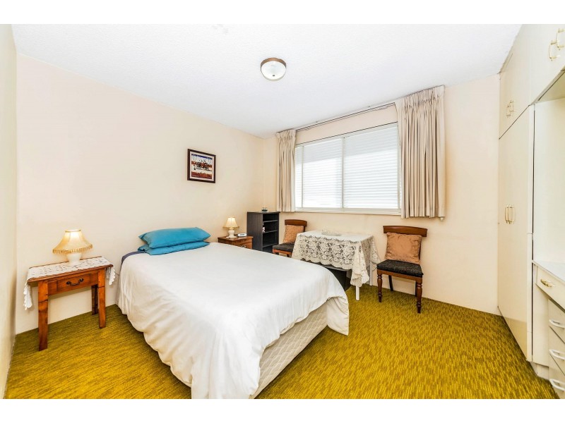 1/11-13 Mckeahnie Street, Crestwood NSW 2620