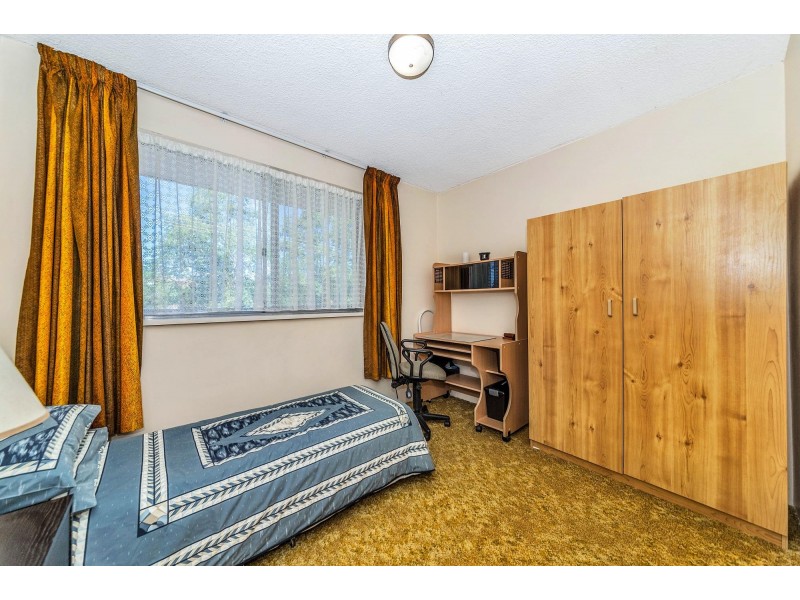 1/11-13 Mckeahnie Street, Crestwood NSW 2620