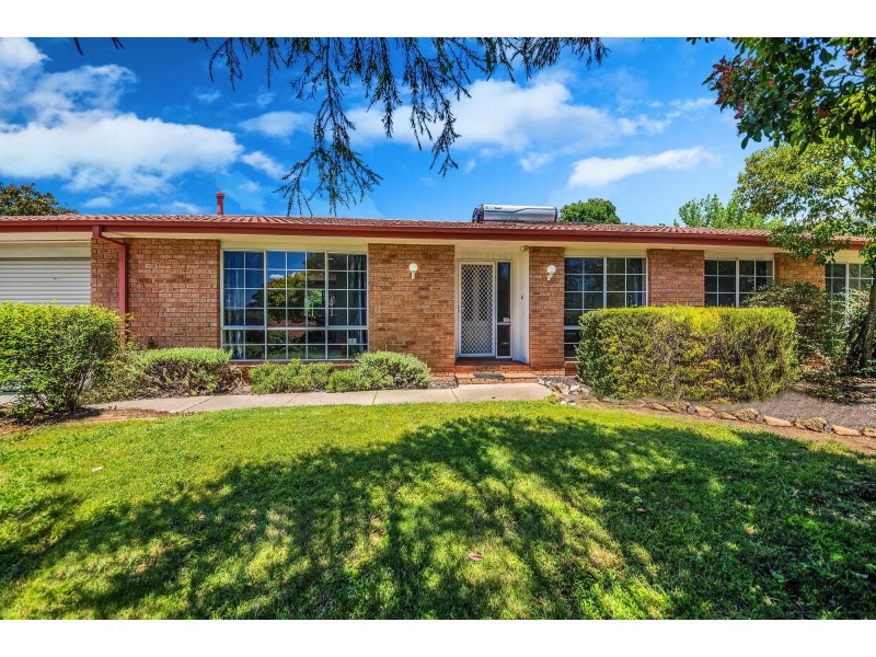 1 Mountain Circuit, Calwell ACT 2905