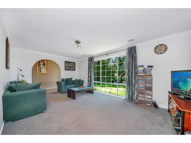 1 Mountain Circuit, Calwell ACT 2905