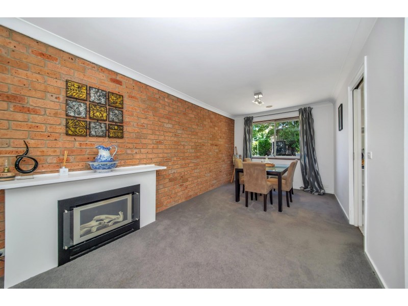 1 Mountain Circuit, Calwell ACT 2905