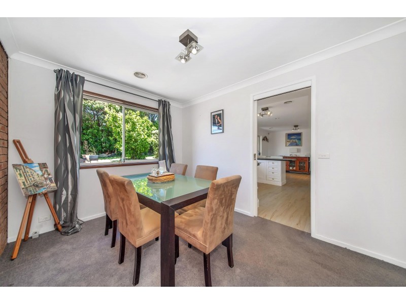 1 Mountain Circuit, Calwell ACT 2905