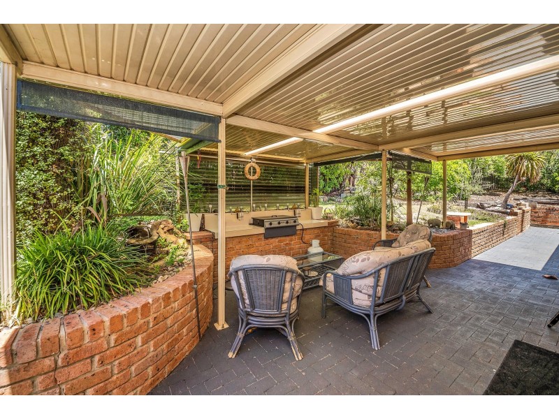 1 Mountain Circuit, Calwell ACT 2905
