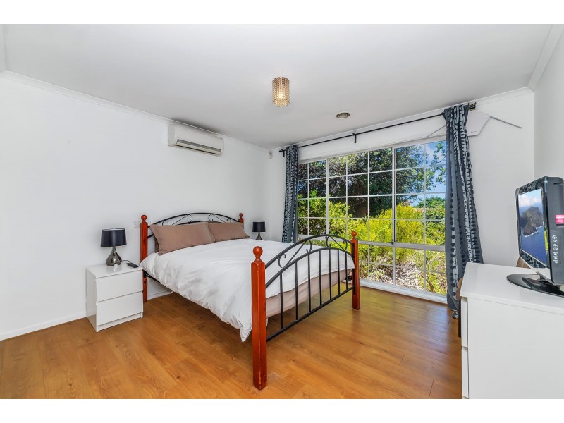 1 Mountain Circuit, Calwell ACT 2905