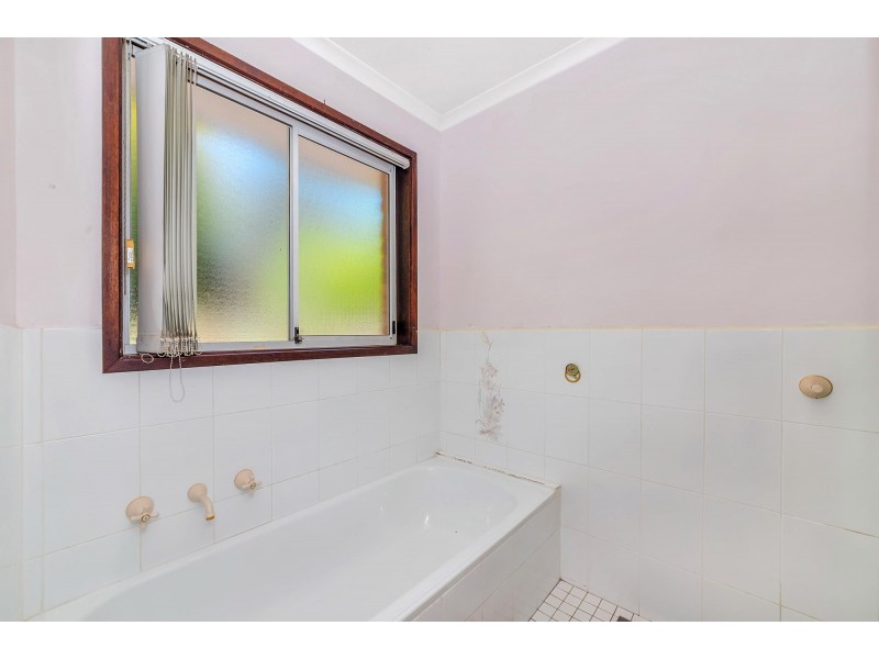 1 Mountain Circuit, Calwell ACT 2905