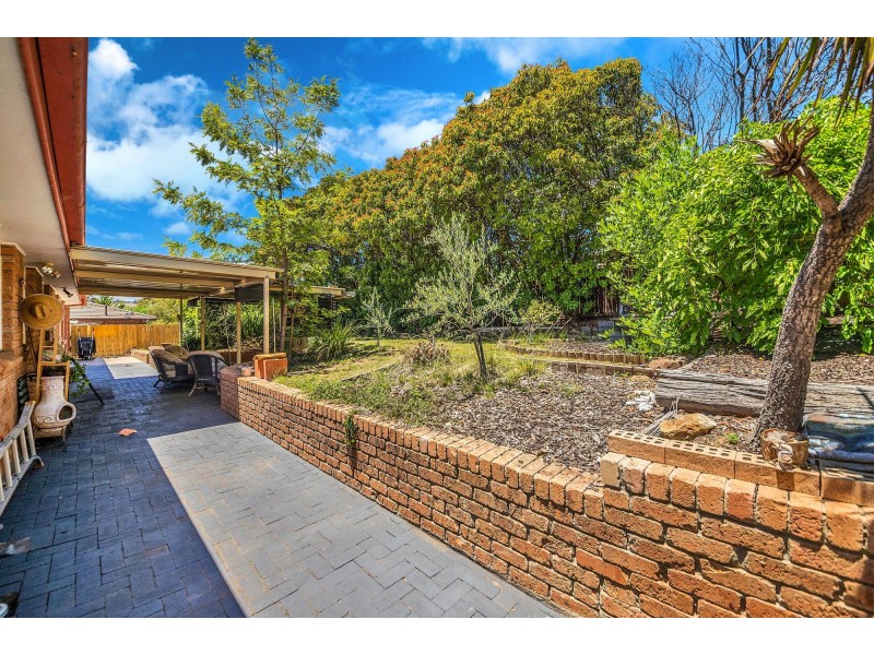1 Mountain Circuit, Calwell ACT 2905