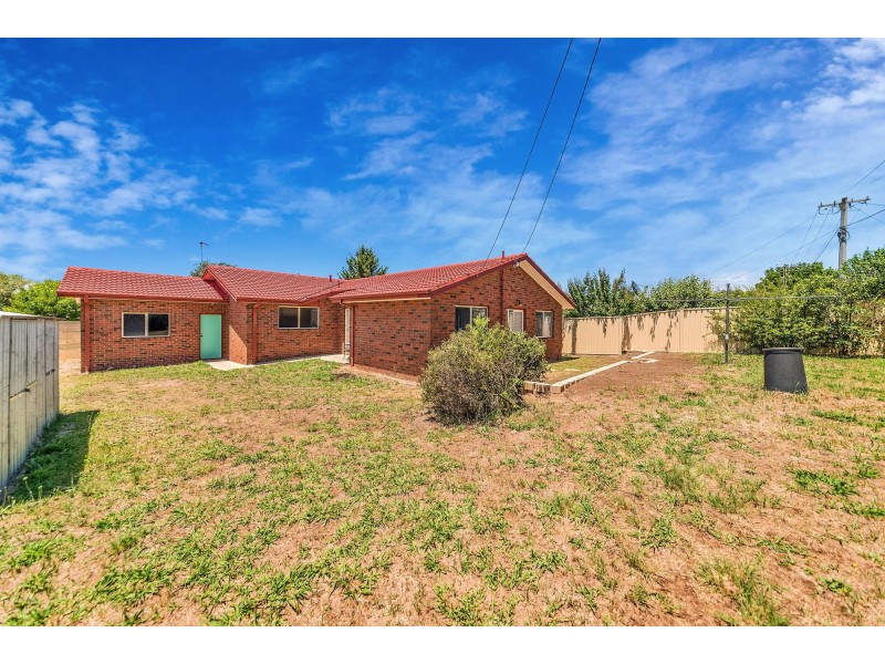 28 Hallstrom Circuit, Monash ACT 2904