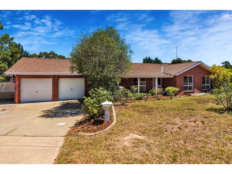 2 Haugh Place, Oxley ACT 2903