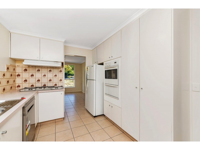 2 Haugh Place, Oxley ACT 2903