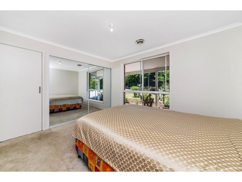2 Haugh Place, Oxley ACT 2903