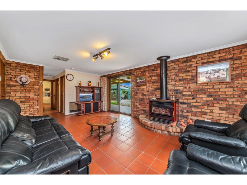 116 Castleton Crescent, Gowrie ACT 2904