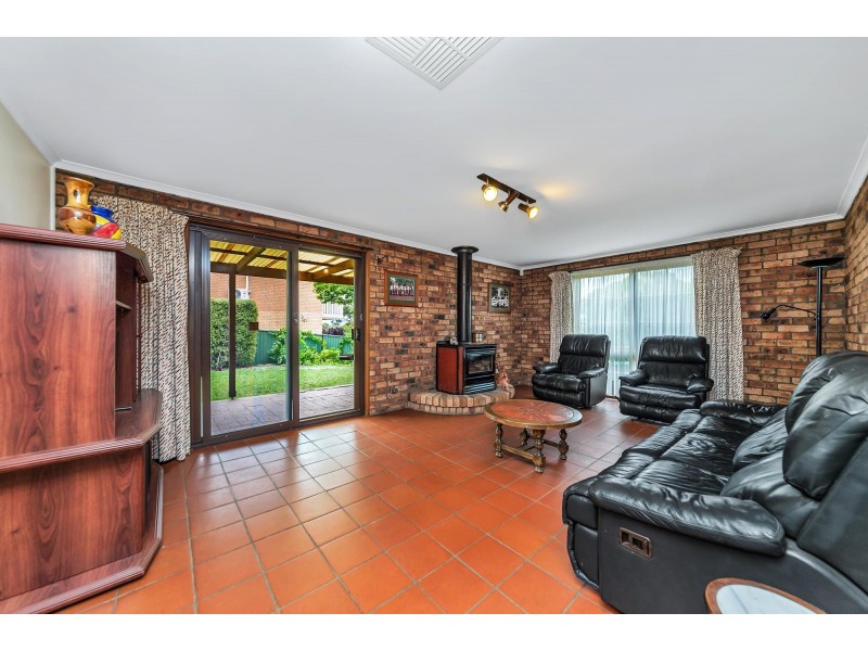 116 Castleton Crescent, Gowrie ACT 2904
