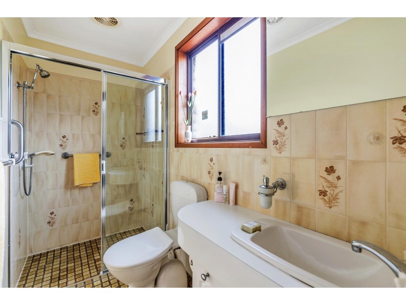 116 Castleton Crescent, Gowrie ACT 2904