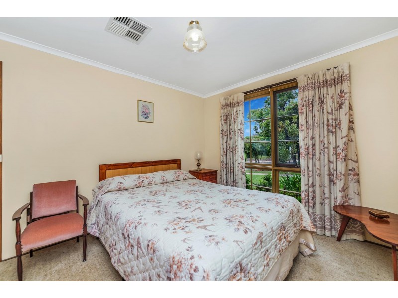 116 Castleton Crescent, Gowrie ACT 2904