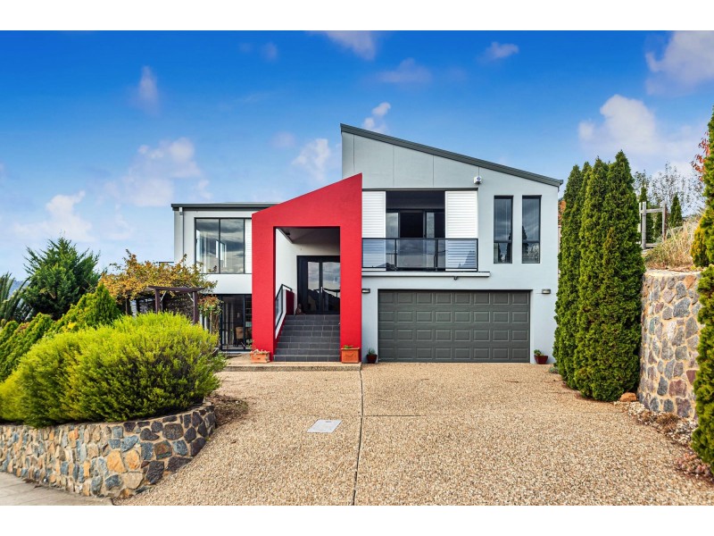 5 Sturrock Place, Gordon ACT 2906
