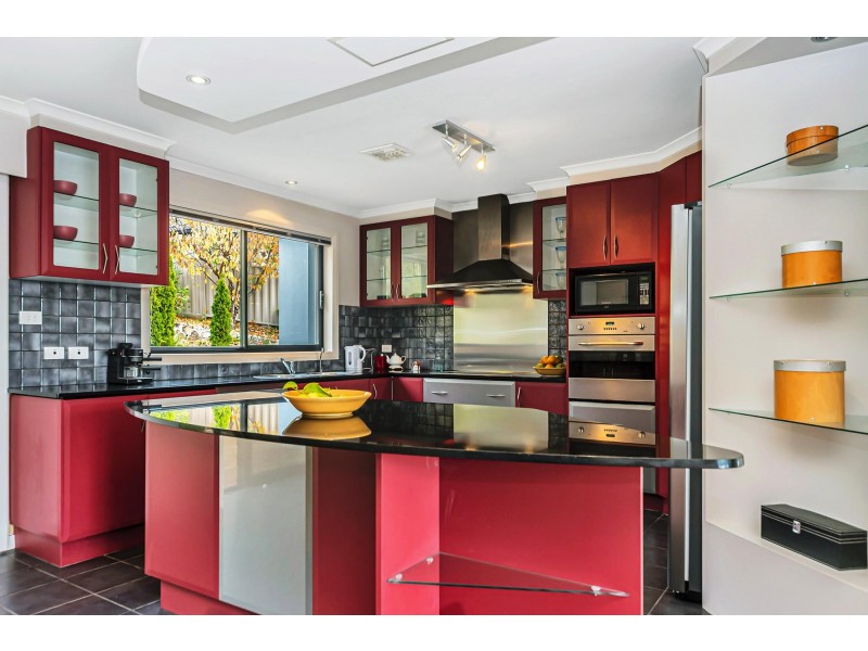 5 Sturrock Place, Gordon ACT 2906