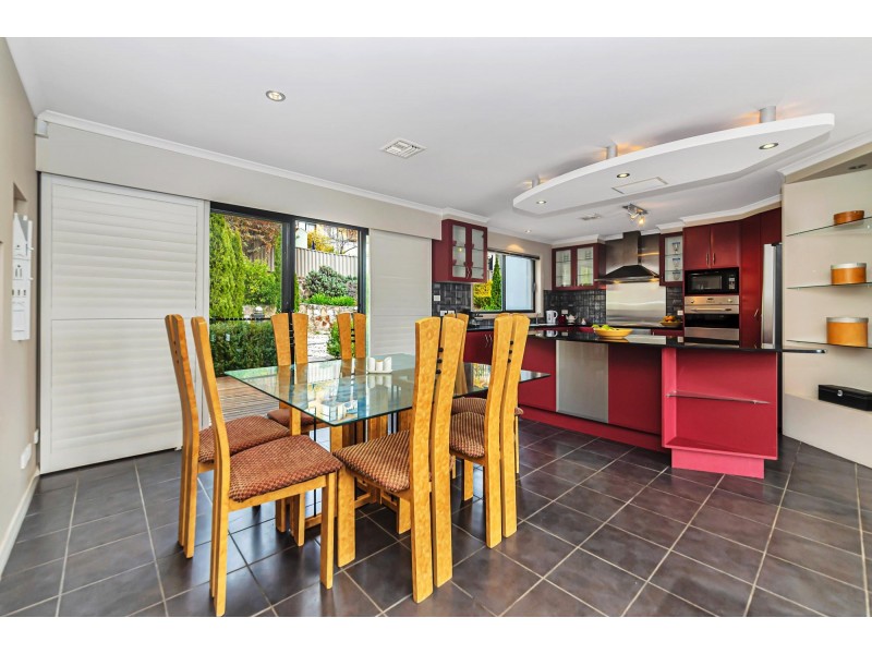 5 Sturrock Place, Gordon ACT 2906