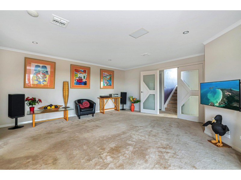 5 Sturrock Place, Gordon ACT 2906