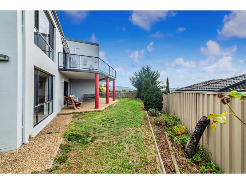 5 Sturrock Place, Gordon ACT 2906