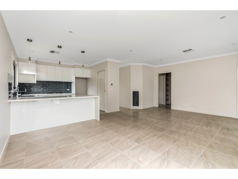 2/18 Dinnison Circuit, Kambah ACT 2902