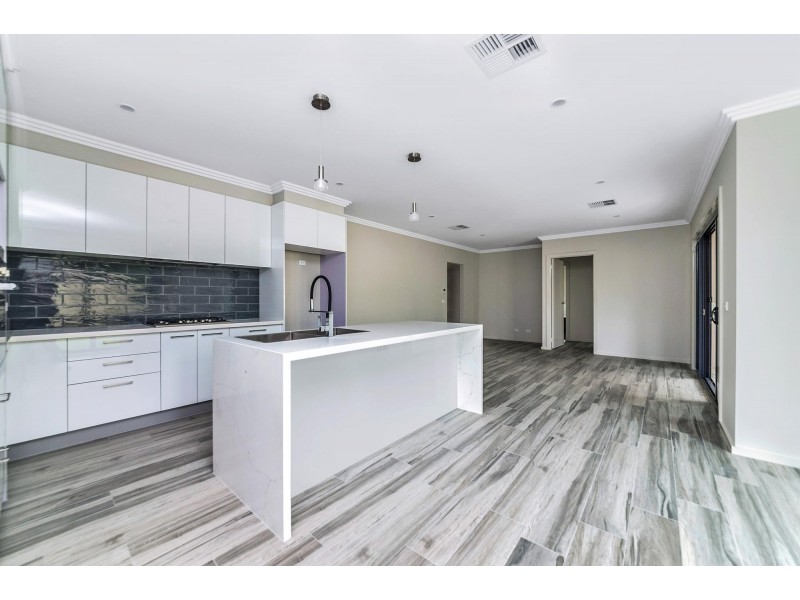 2/18 Dinnison Circuit, Kambah ACT 2902