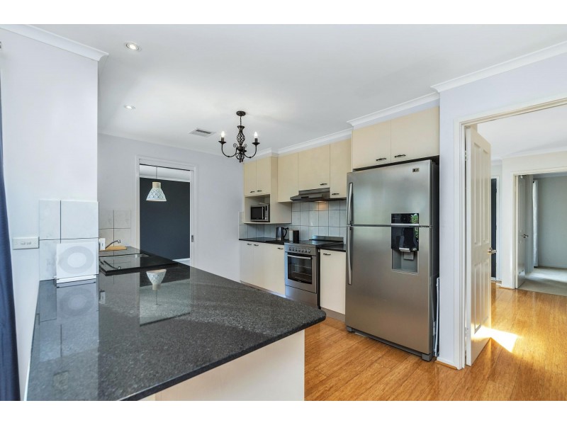 25 Kater Close, Macarthur ACT 2904