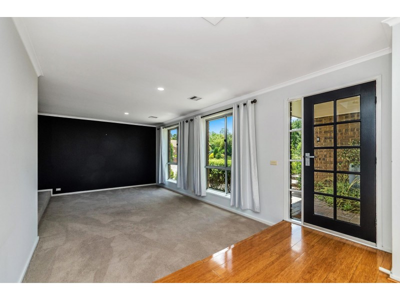 25 Kater Close, Macarthur ACT 2904