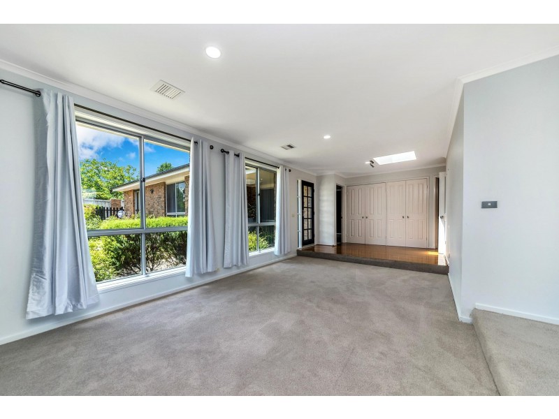 25 Kater Close, Macarthur ACT 2904