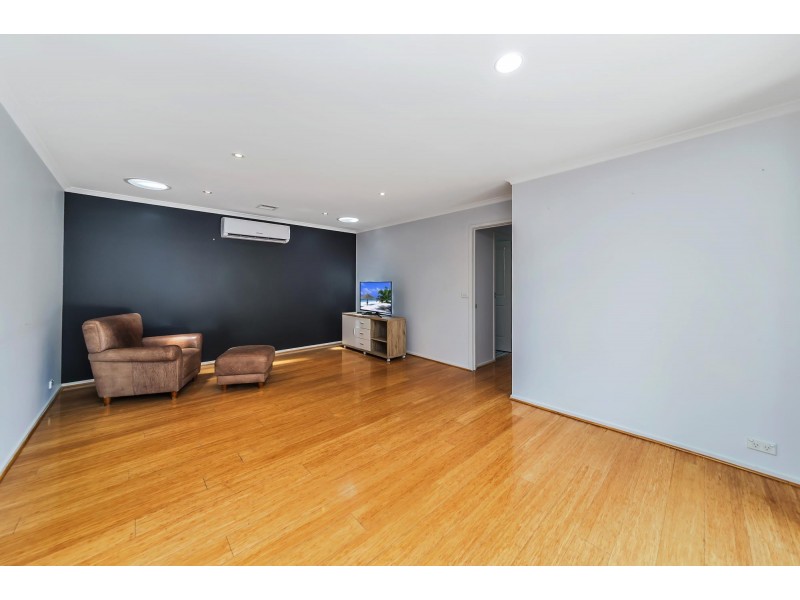 25 Kater Close, Macarthur ACT 2904