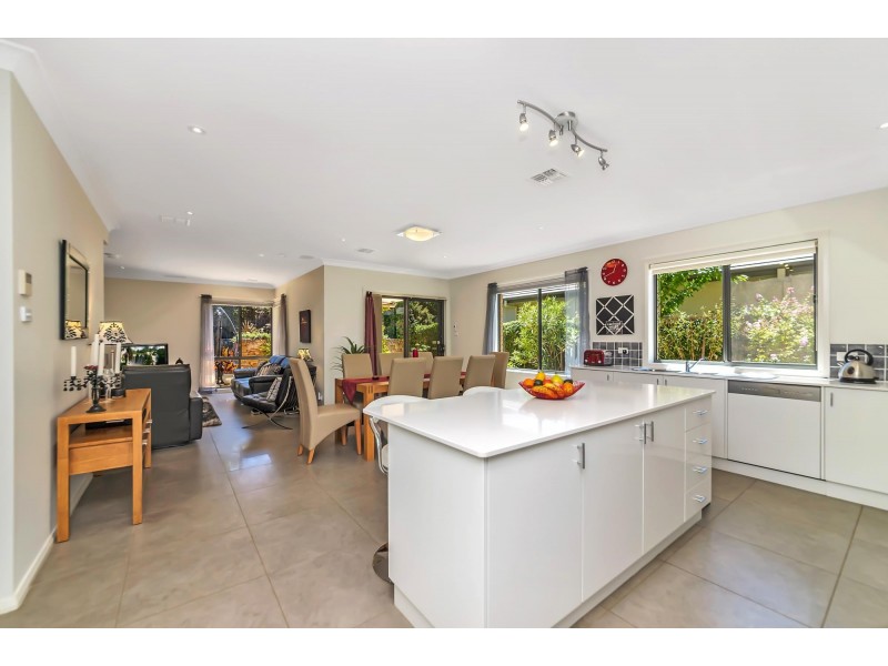 36 Don Dunstan Drive, Bonython ACT 2905