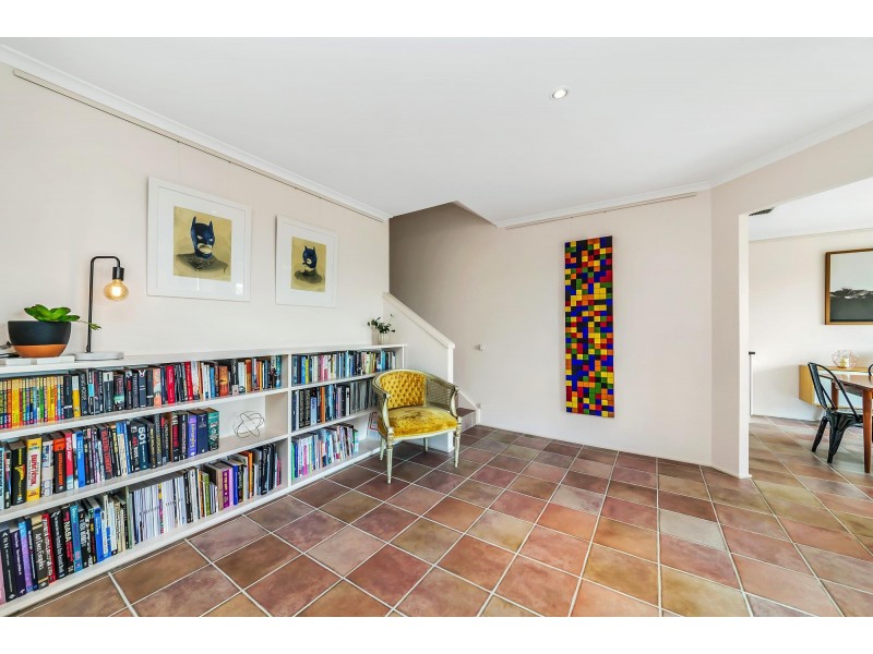 13/11 Derrington Crescent, Bonython ACT 2905