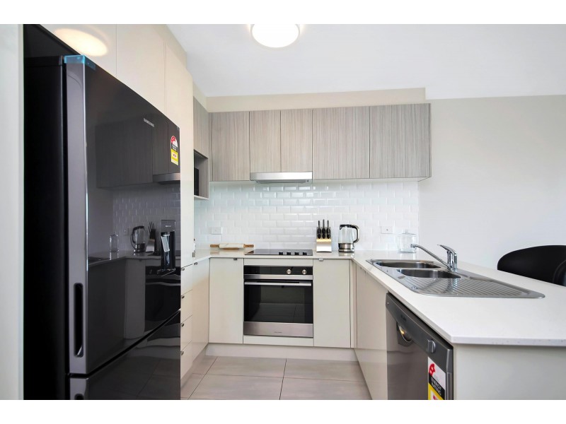 180/8 Limburg Way, Greenway ACT 2900