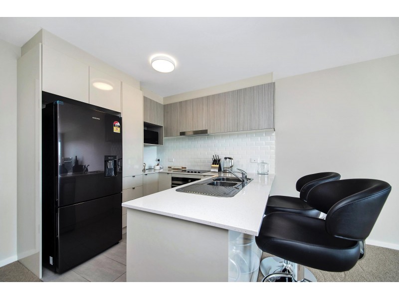 180/8 Limburg Way, Greenway ACT 2900