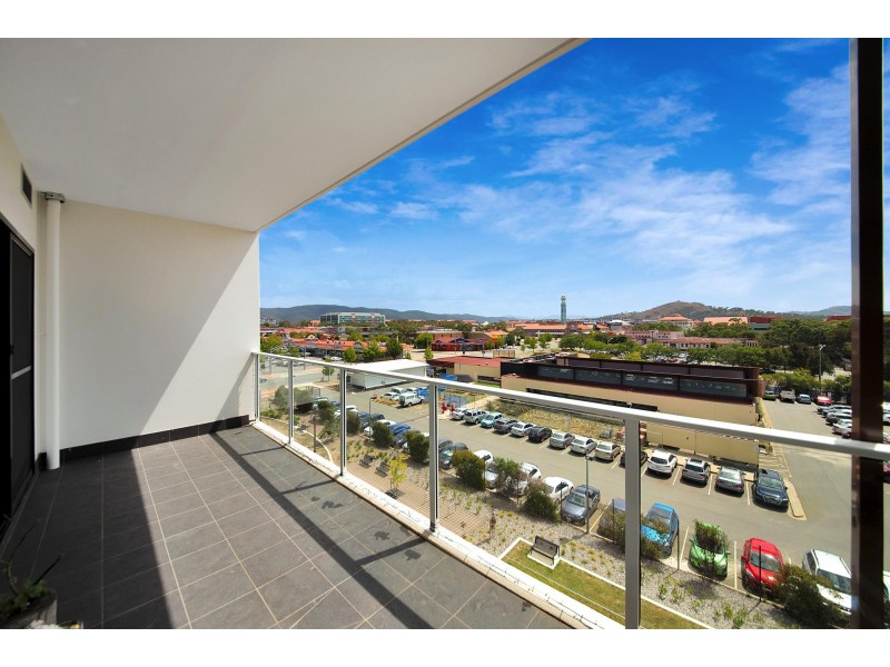 180/8 Limburg Way, Greenway ACT 2900