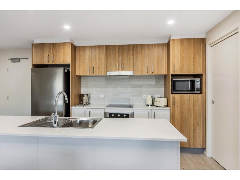 206/325 Anketell Street, Greenway ACT 2900