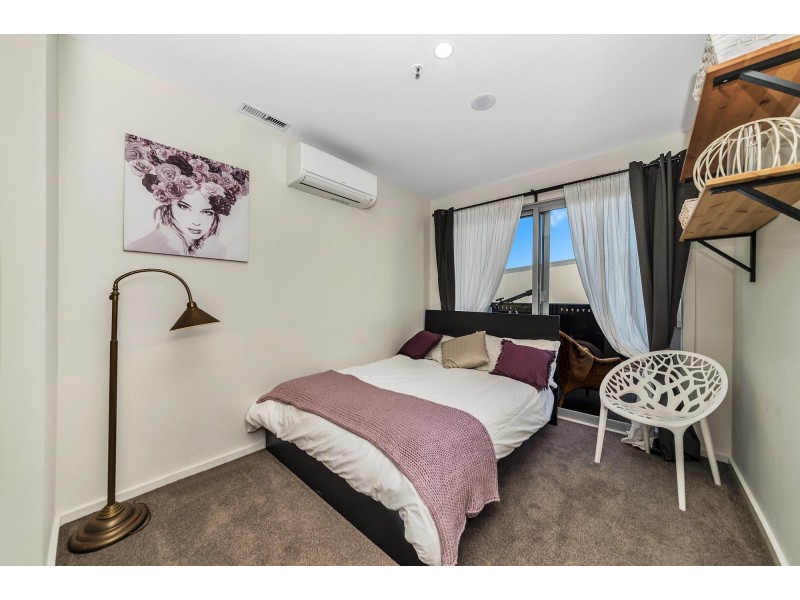 206/325 Anketell Street, Greenway ACT 2900