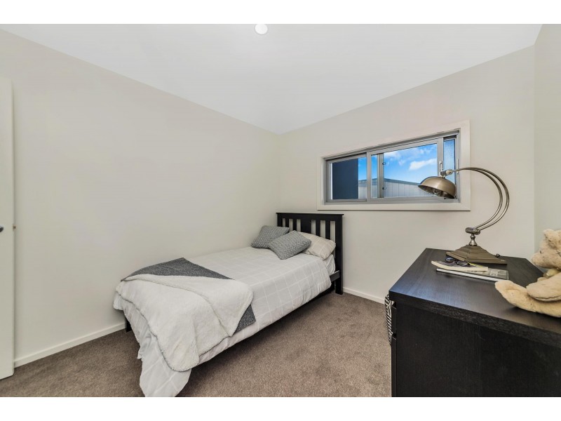 206/325 Anketell Street, Greenway ACT 2900