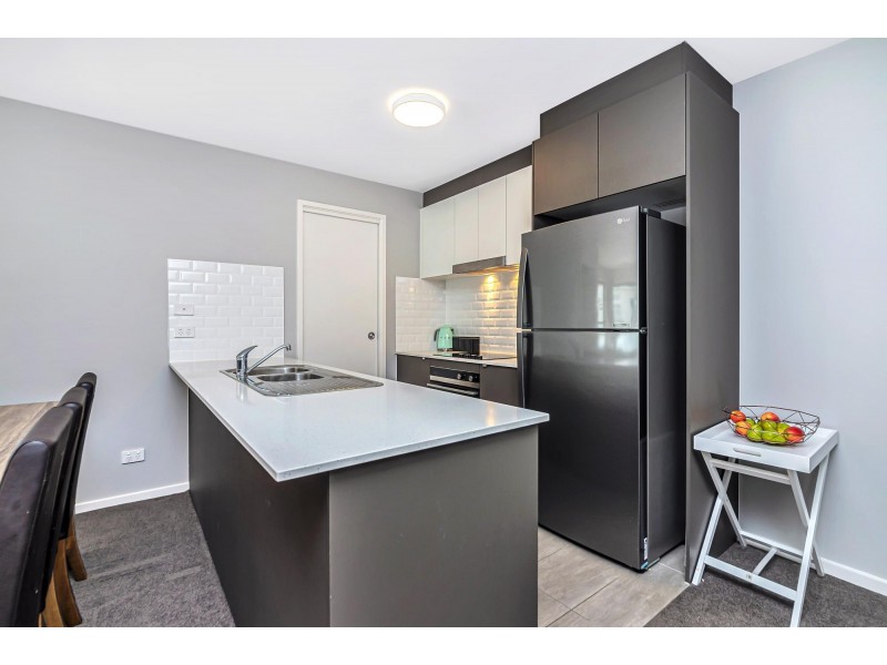 151/8 Limburg Way, Greenway ACT 2900