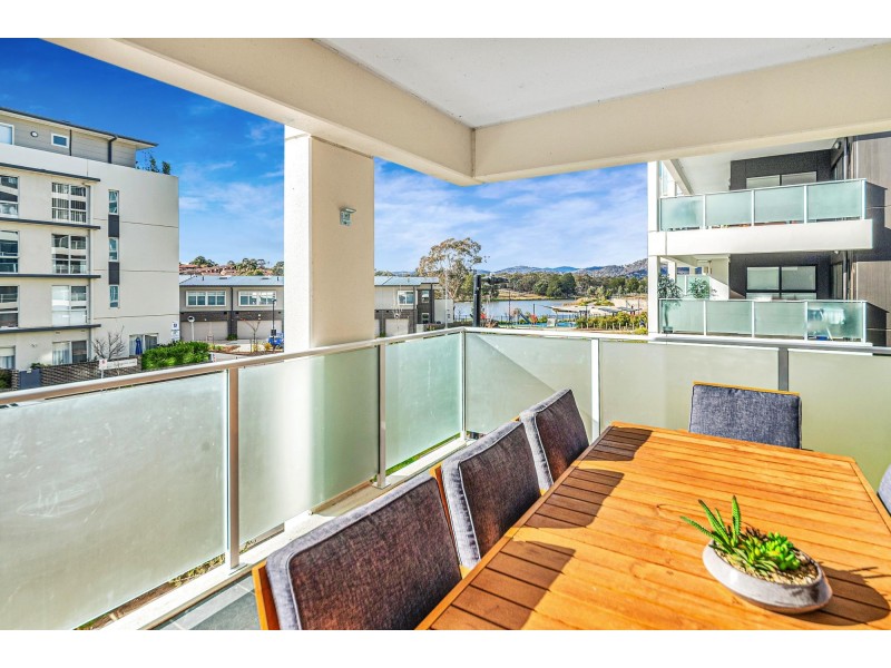 151/8 Limburg Way, Greenway ACT 2900