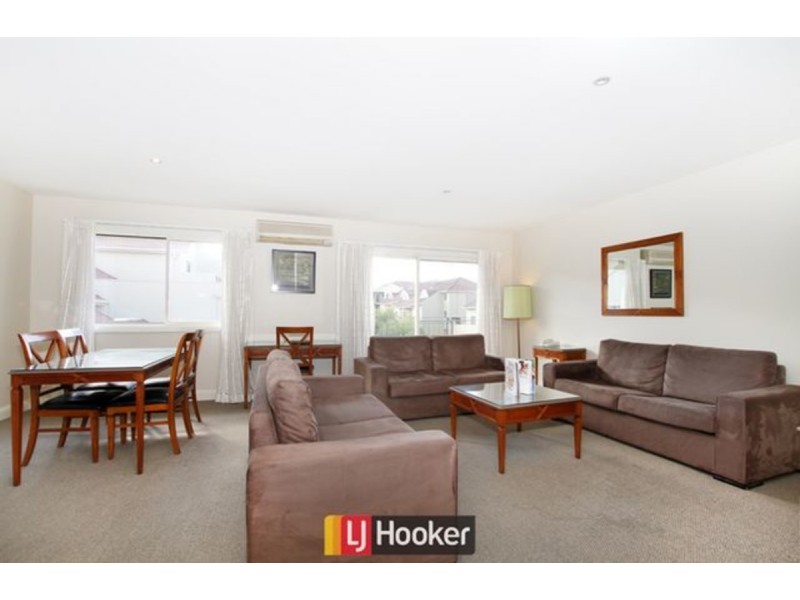 56/7 Empire Circuit, Forrest ACT 2603