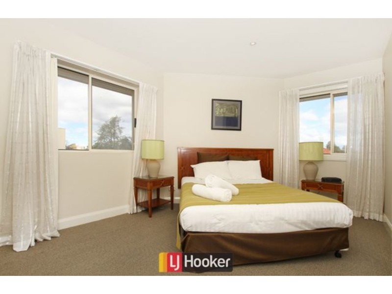 56/7 Empire Circuit, Forrest ACT 2603