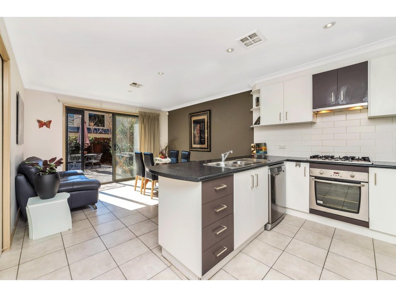 2/70 Hurtle Avenue, Bonython ACT 2905