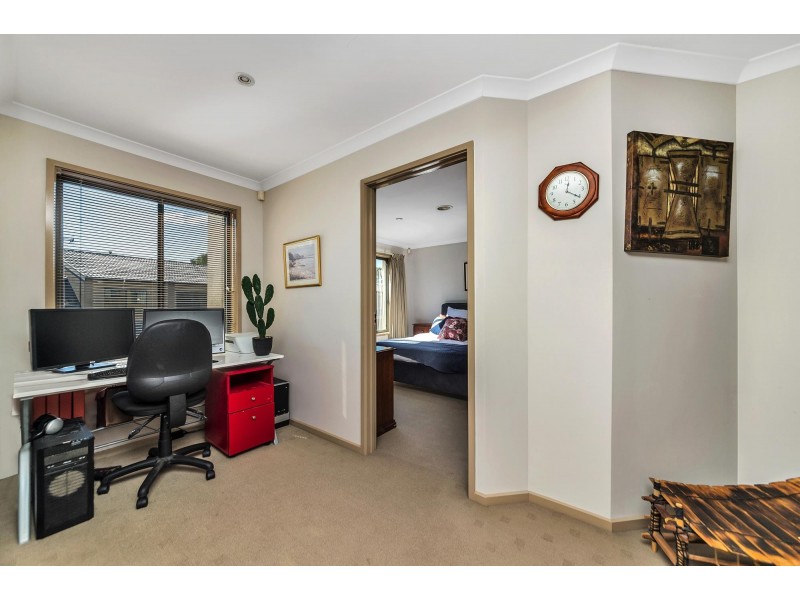 2/70 Hurtle Avenue, Bonython ACT 2905