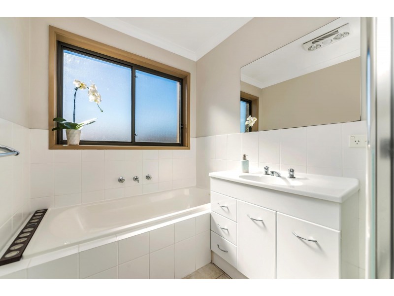 2/70 Hurtle Avenue, Bonython ACT 2905