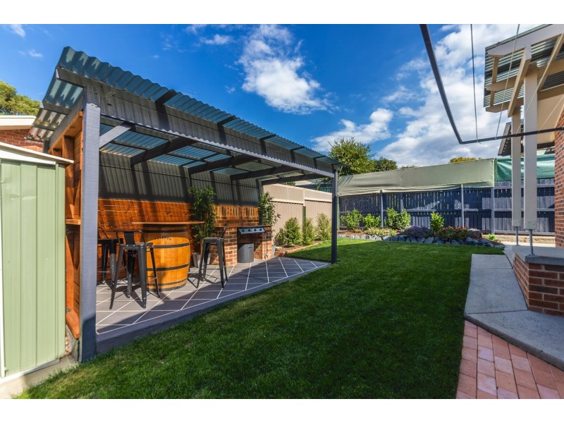 18B Wootton Crescent, Gordon ACT 2906