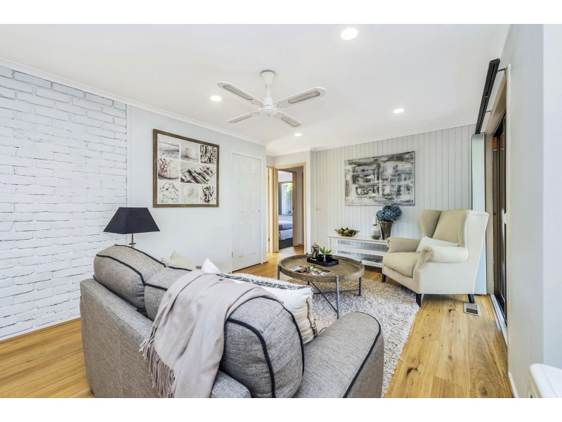 28 Merriman Crescent, Macarthur ACT 2904