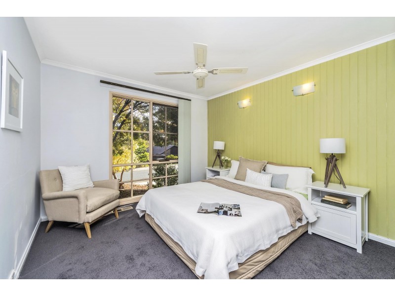 28 Merriman Crescent, Macarthur ACT 2904