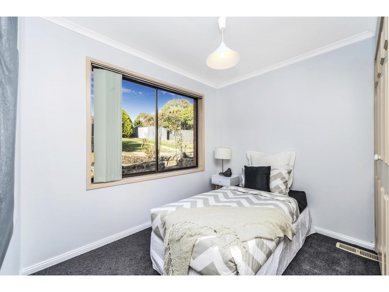 28 Merriman Crescent, Macarthur ACT 2904