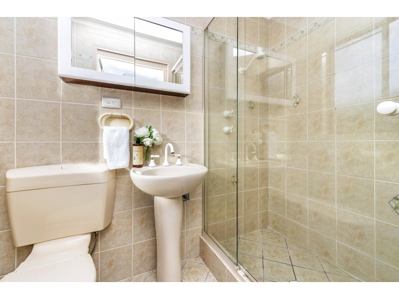 28 Merriman Crescent, Macarthur ACT 2904